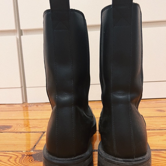 & Other Stories Chunky Sole Leather Chelsea Boots - Picture 5 of 8